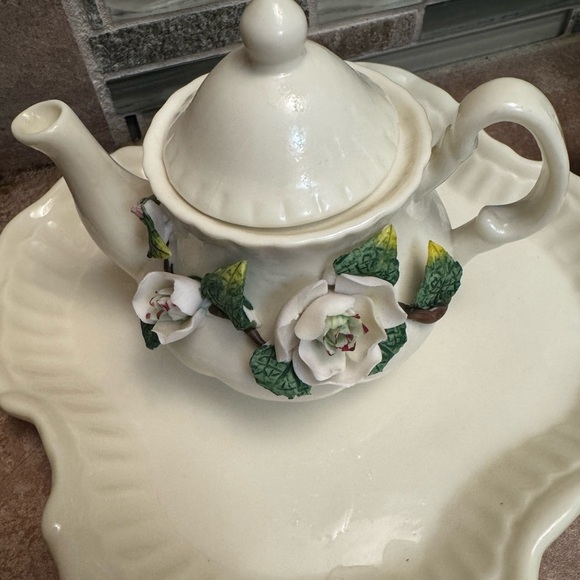 VINTAGE MAGNOLIA child’s tea set miniature collectible Grn Cream 10 piece EUC - Picture 13 of 15